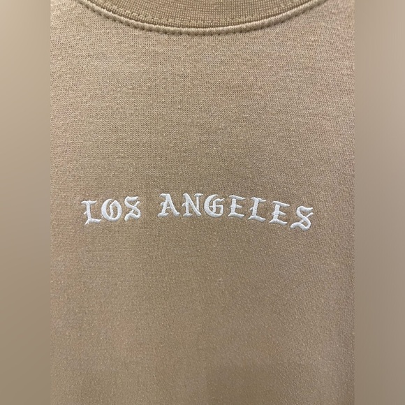 Los Angeles sweatshirt 🤍 - Picture 3 of 4